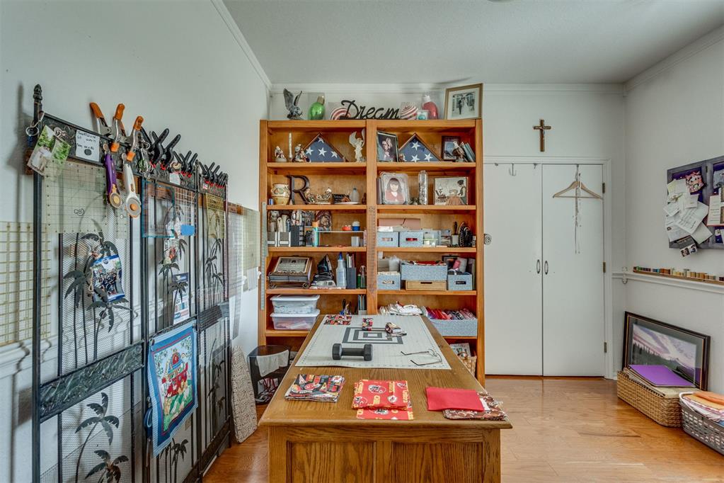 421 E Magnolia Terrace Property Photo 7
