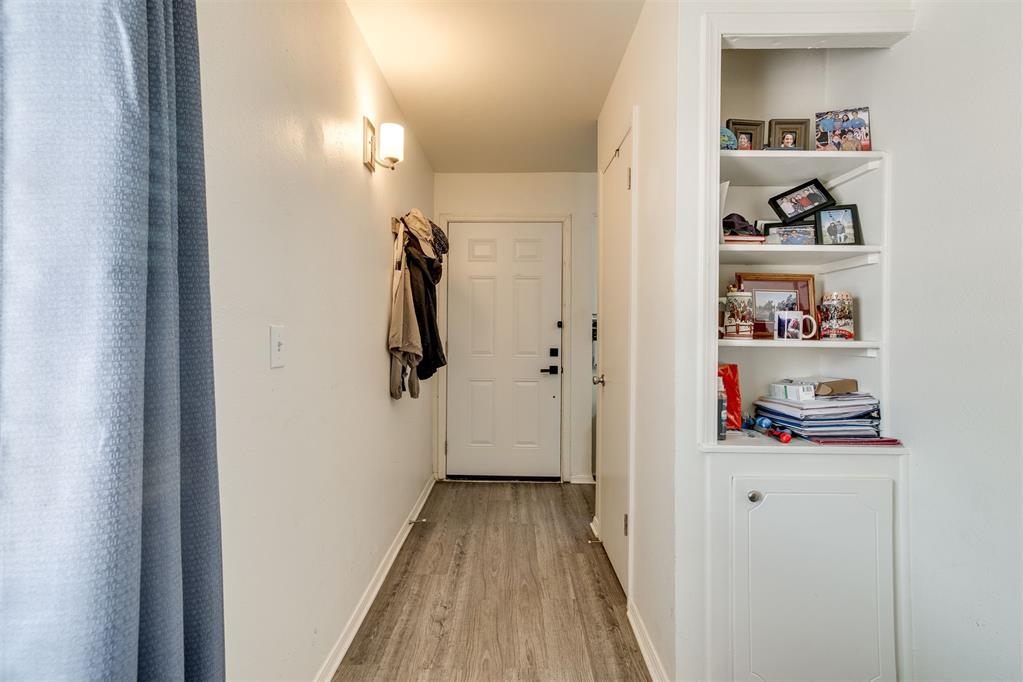 6732 N Meridian Avenue D Property Photo 6
