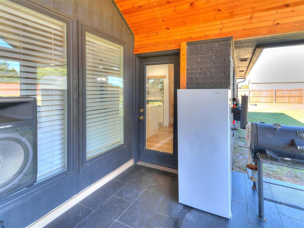 2407 County Road 1195 Property Photo 8