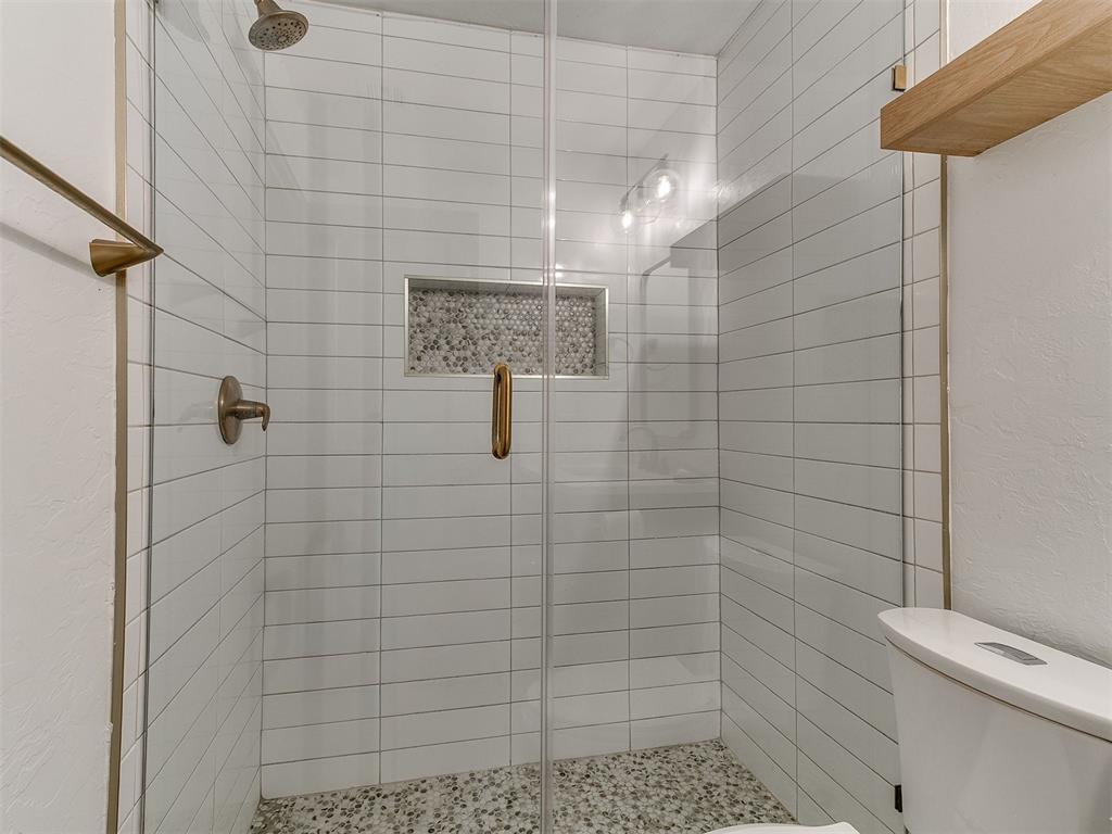 2407 County Road 1195 Property Photo 35