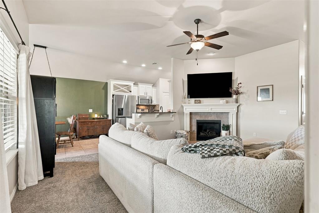 9208 Arman Drive Property Photo 8