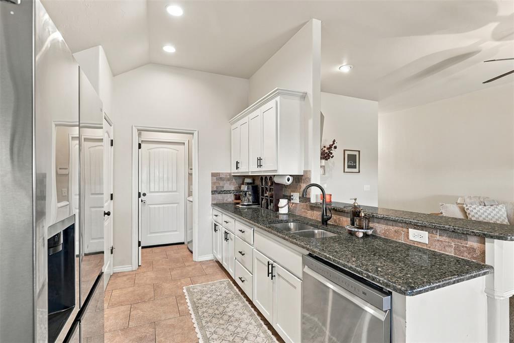9208 Arman Drive Property Photo 11