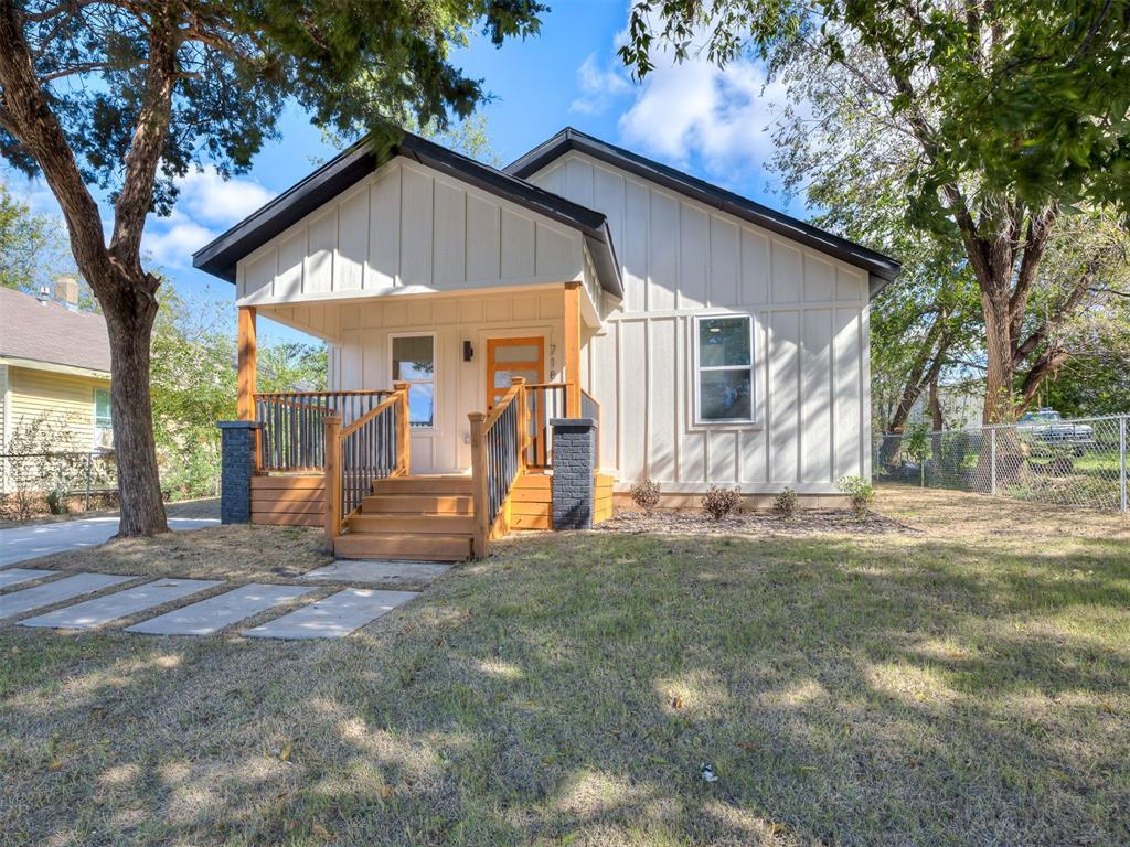 718 N Admire Avenue Property Photo 2