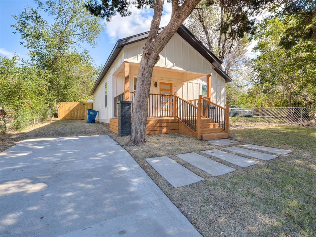 718 N Admire Avenue Property Photo 4