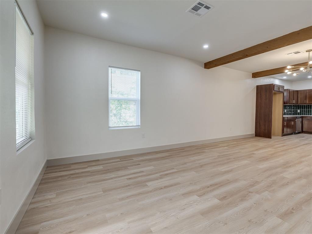 718 N Admire Avenue Property Photo 11