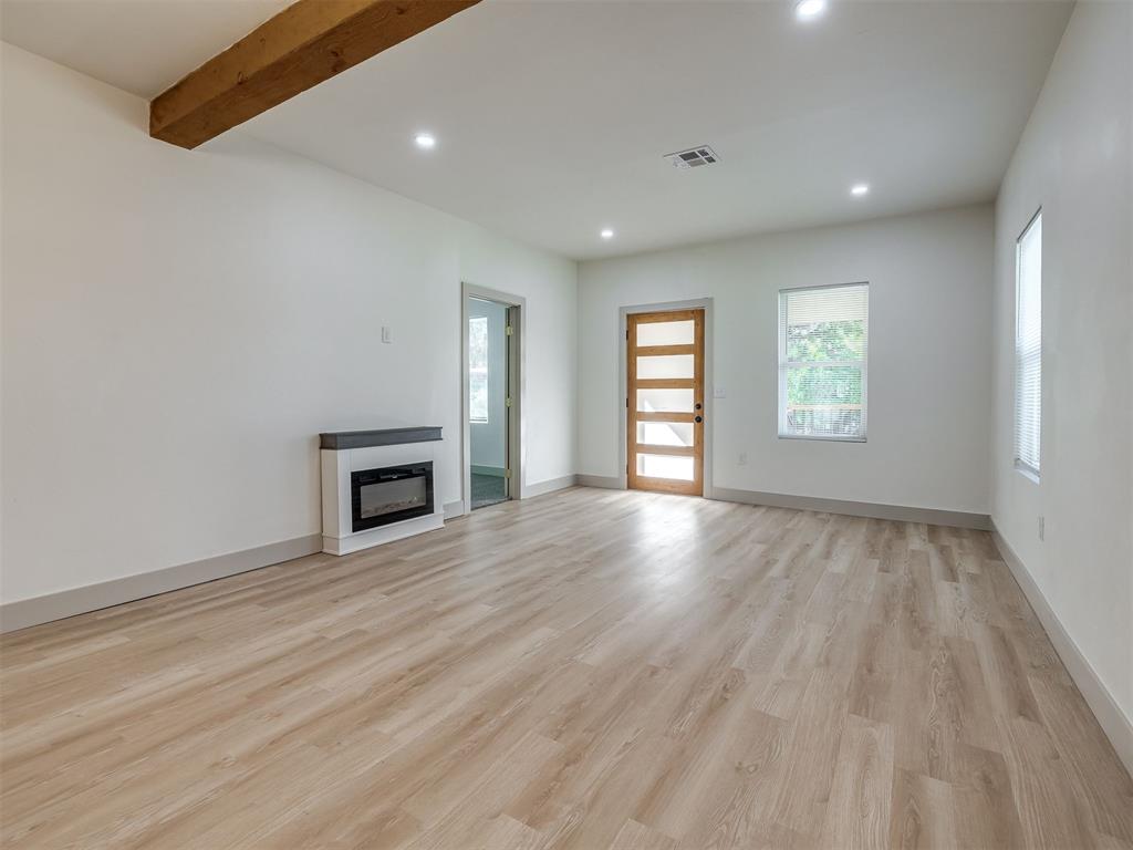 718 N Admire Avenue Property Photo 15