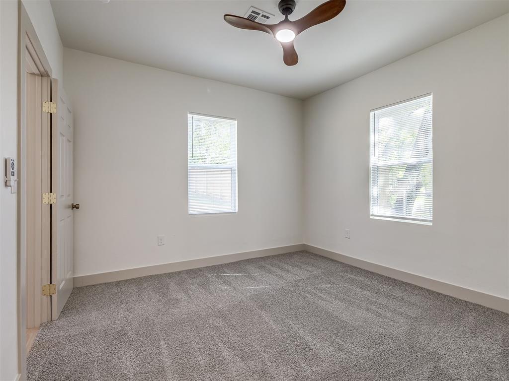 718 N Admire Avenue Property Photo 34
