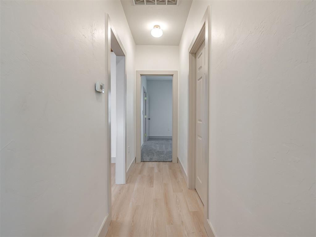 718 N Admire Avenue Property Photo 36