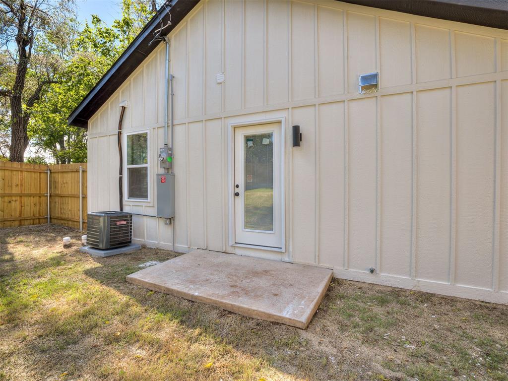 718 N Admire Avenue Property Photo 44