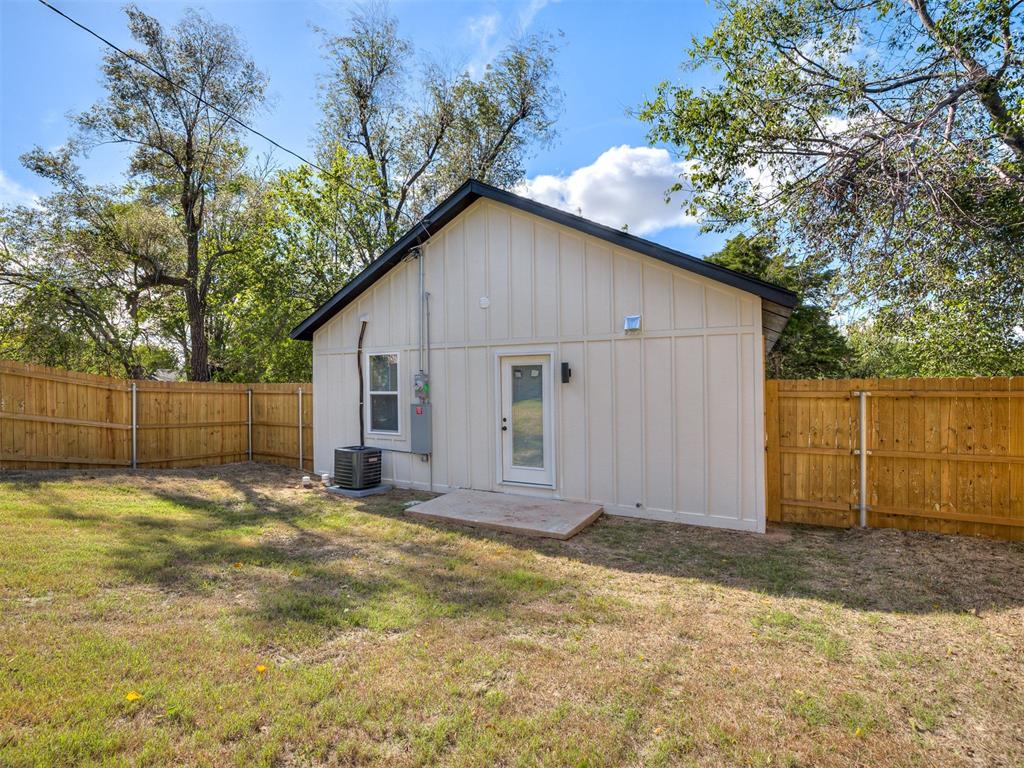 718 N Admire Avenue Property Photo 45