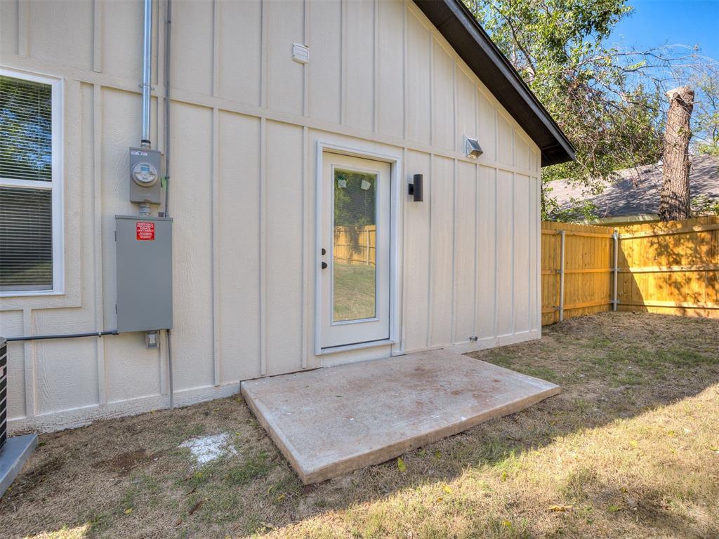 718 N Admire Avenue Property Photo 46