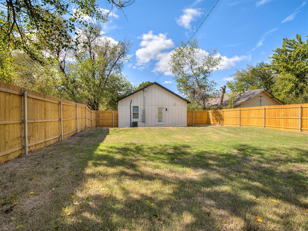 718 N Admire Avenue Property Photo 48