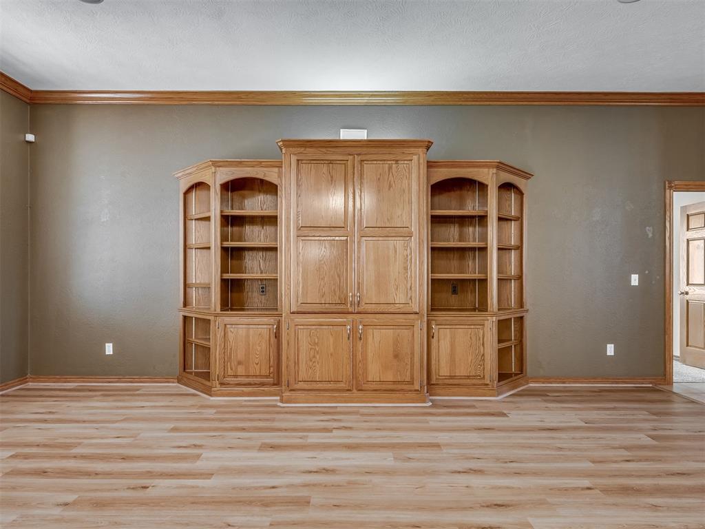 3550 N County Line Road Property Photo 11