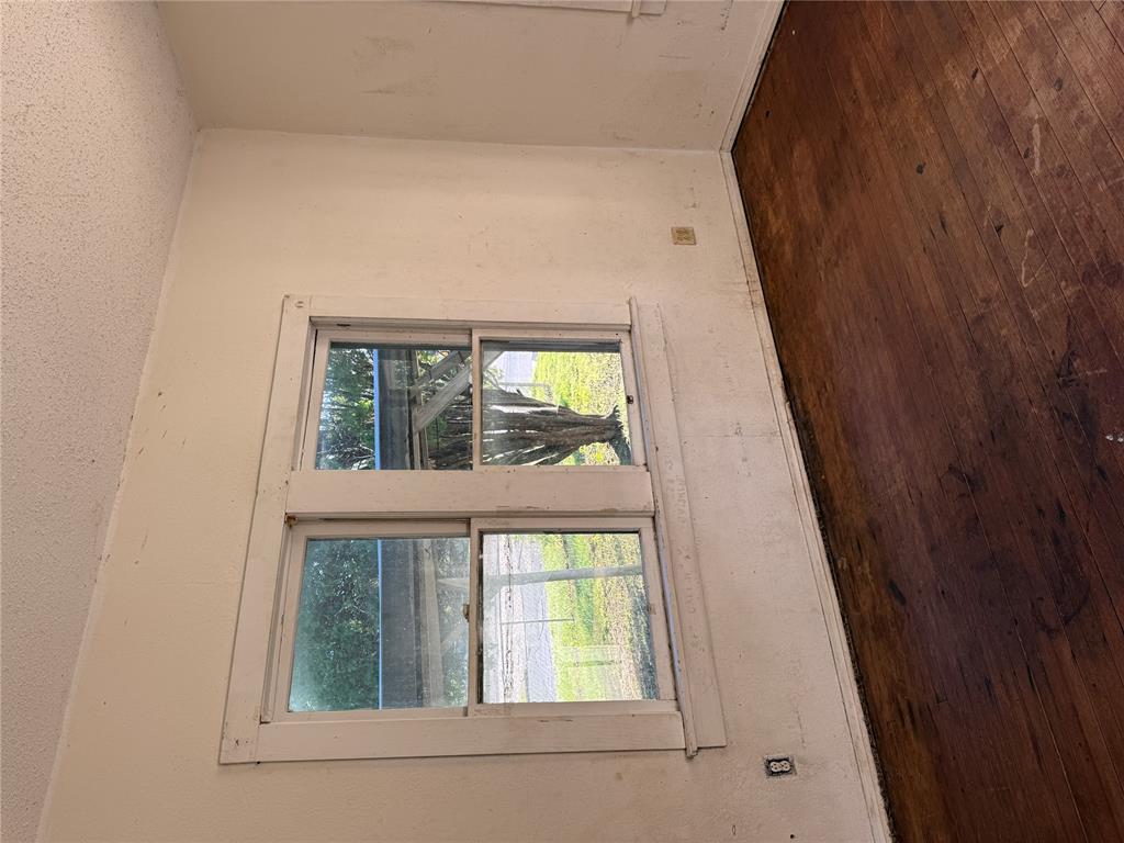 922 S Mekusukey Avenue Property Photo 15