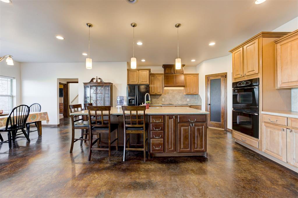 7421 High Meadows Lane Property Photo 14