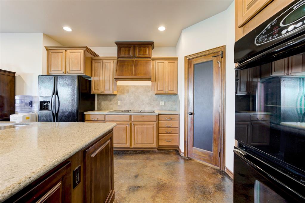 7421 High Meadows Lane Property Photo 16