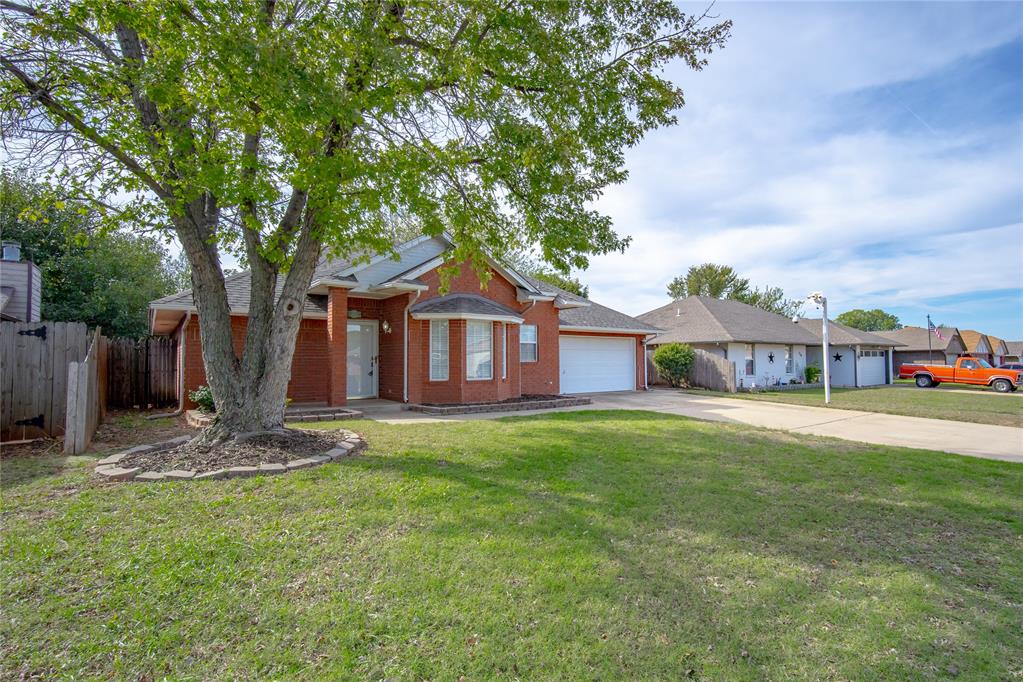 334 W Crooked Branch Way Property Photo 1