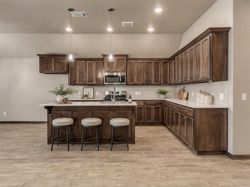 2309 Pueblos Road Property Photo 6