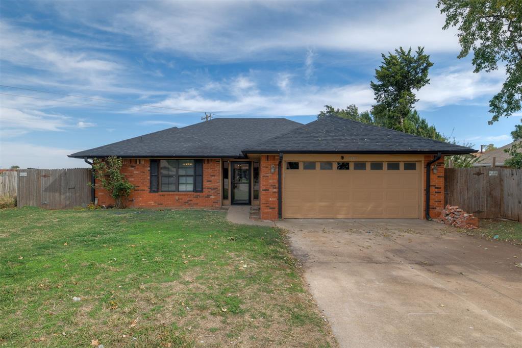 810 N Oak Branch Court Property Photo 1