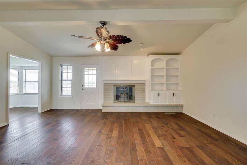 810 N Oak Branch Court Property Photo 3