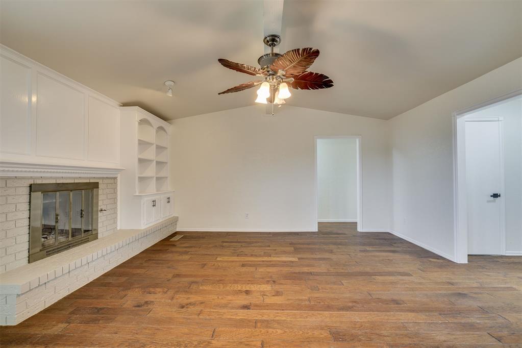 810 N Oak Branch Court Property Photo 6