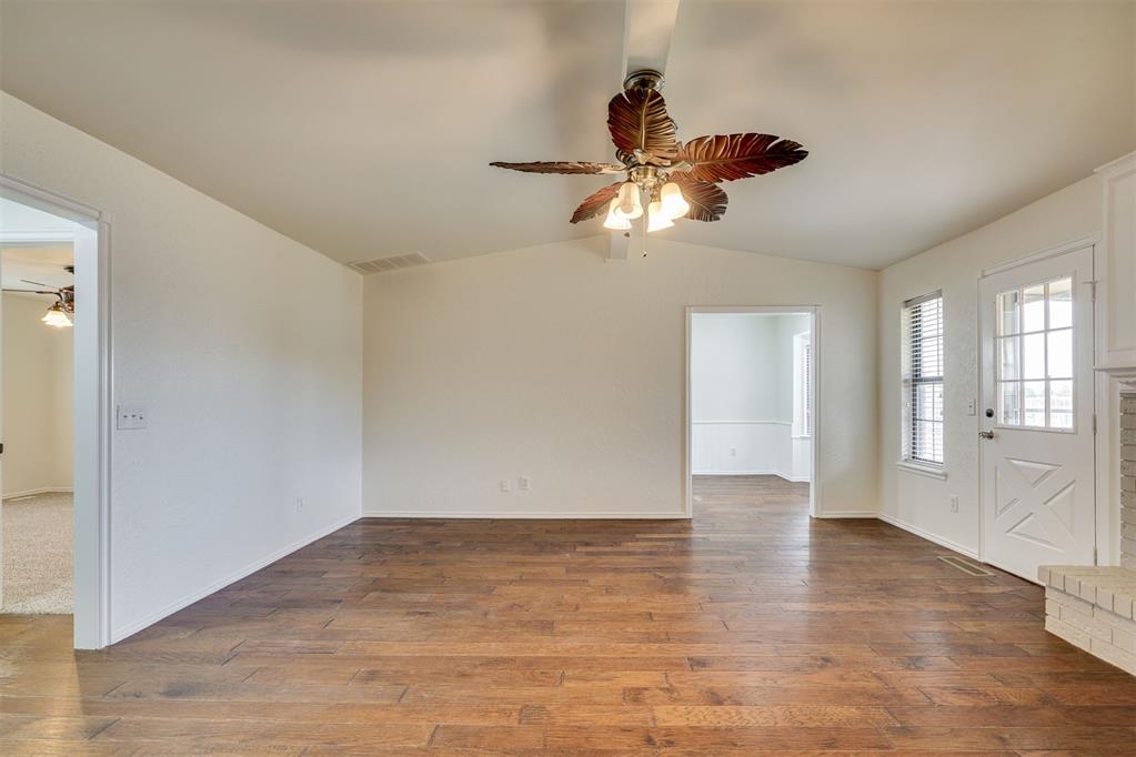 810 N Oak Branch Court Property Photo 7