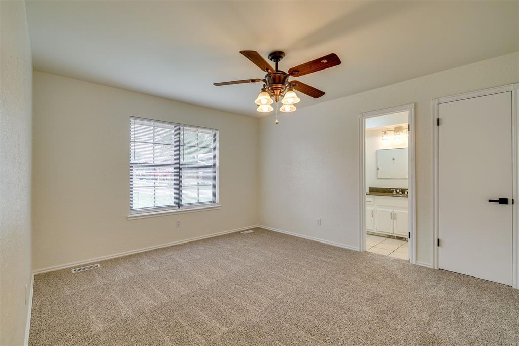 810 N Oak Branch Court Property Photo 20