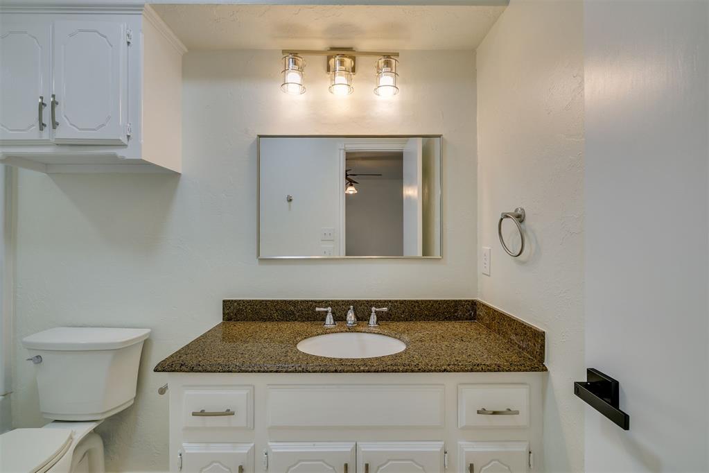 810 N Oak Branch Court Property Photo 24