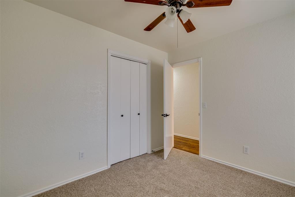 810 N Oak Branch Court Property Photo 29