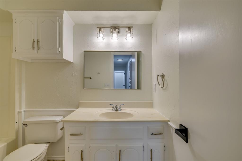 810 N Oak Branch Court Property Photo 31