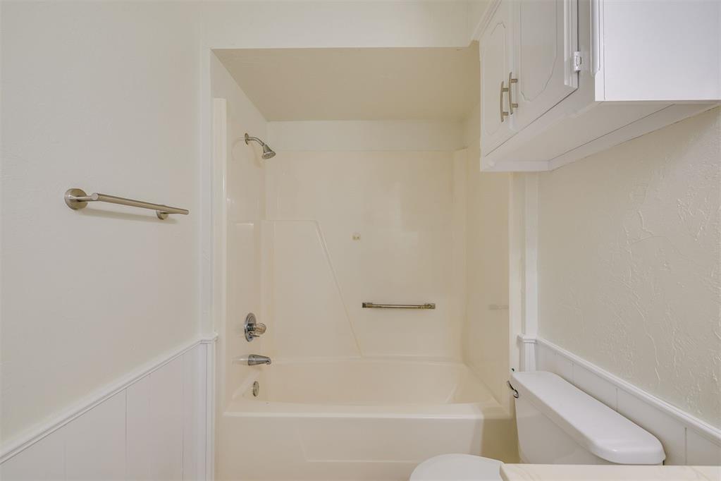 810 N Oak Branch Court Property Photo 33