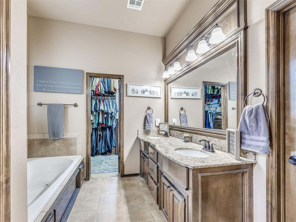 12405 Heathfield Lane Property Photo 16