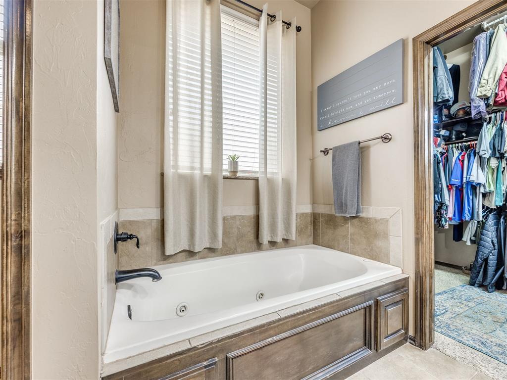 12405 Heathfield Lane Property Photo 17