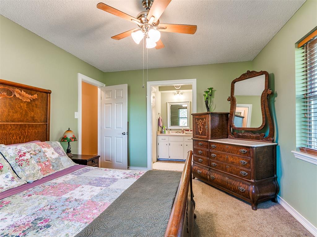2630 N West Oaks Drive Property Photo 11