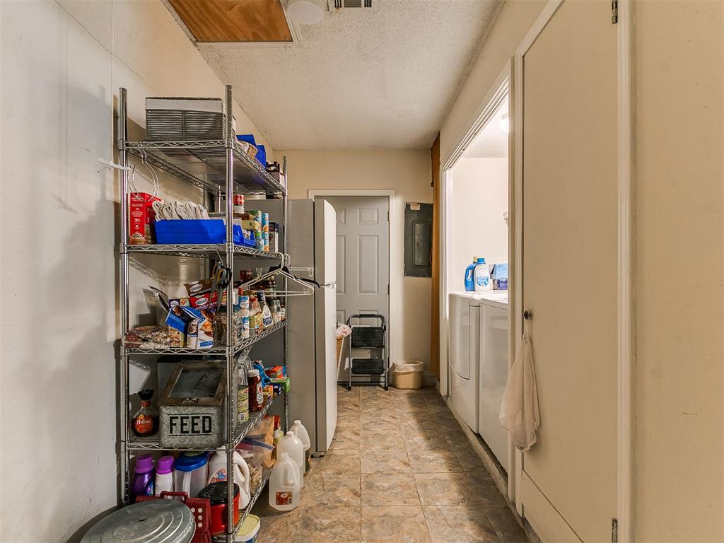 2630 N West Oaks Drive Property Photo 28