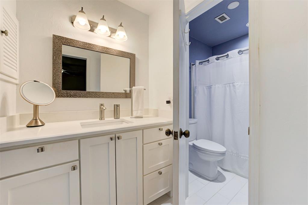 2525 Nw 62nd Street 202 Property Photo 21
