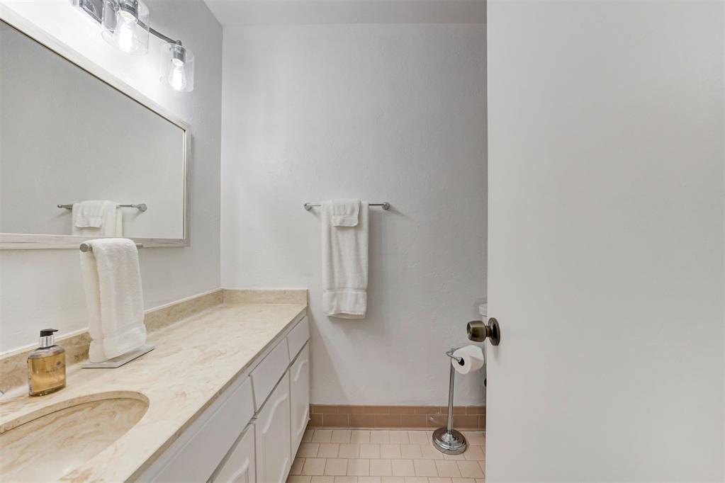 2525 Nw 62nd Street 202 Property Photo 26