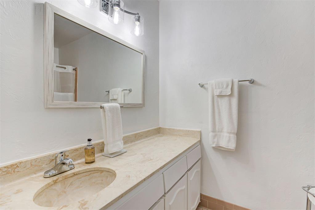 2525 Nw 62nd Street 202 Property Photo 27
