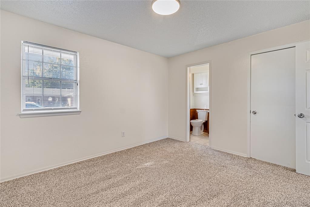 4504 Meadowpark Drive Property Photo 15