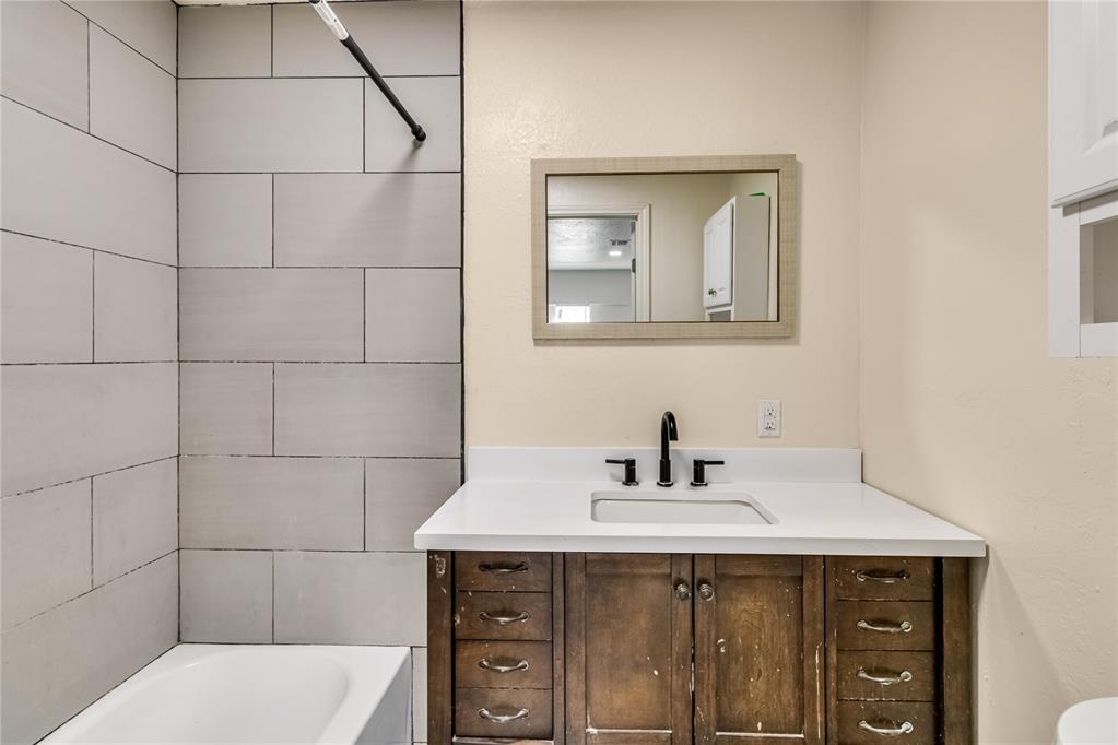 4504 Meadowpark Drive Property Photo 26