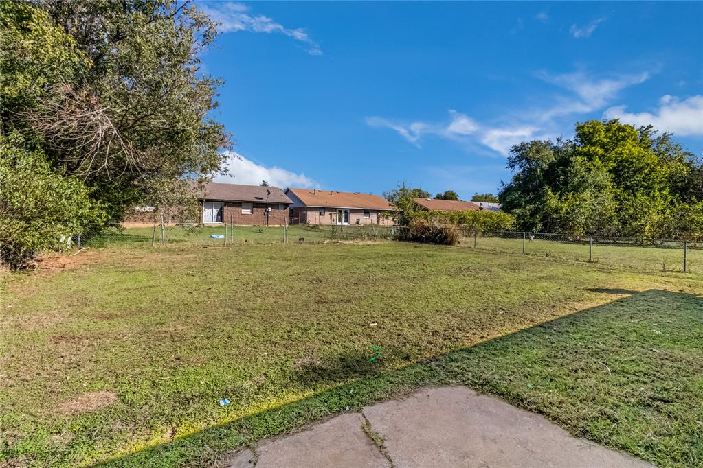 4504 Meadowpark Drive Property Photo 32