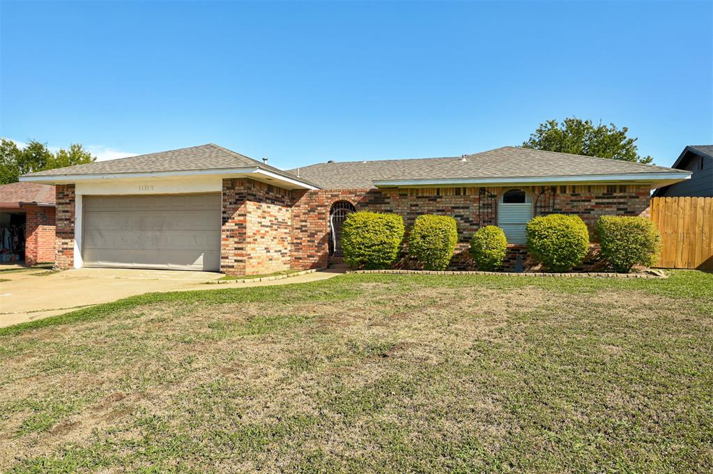 11712 N Shartel Avenue Property Photo 1