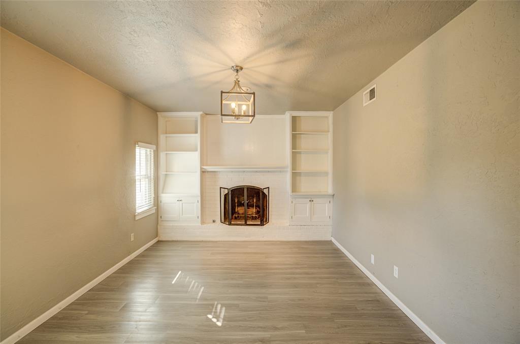 9901 Essex Avenue Property Photo 7