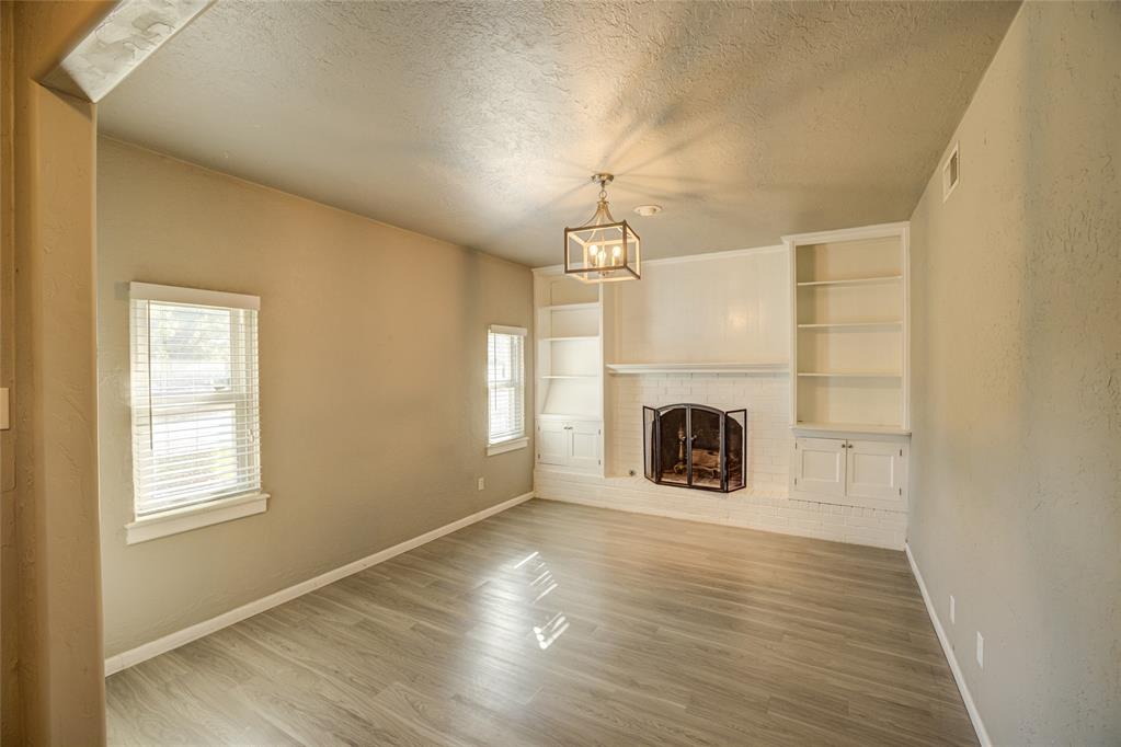 9901 Essex Avenue Property Photo 8