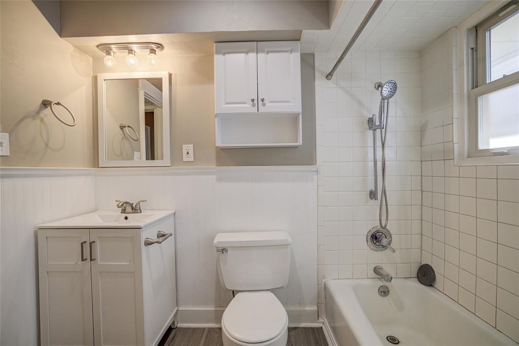 9901 Essex Avenue Property Photo 21