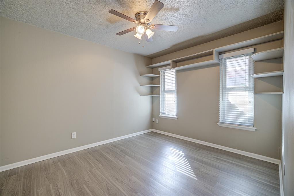9901 Essex Avenue Property Photo 23