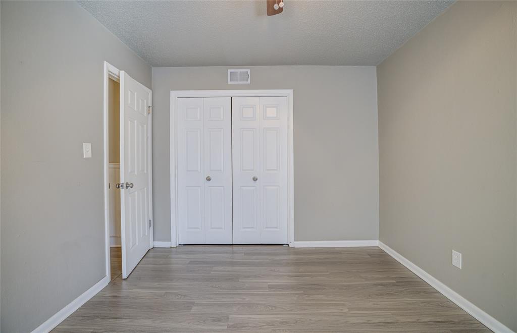 9901 Essex Avenue Property Photo 25