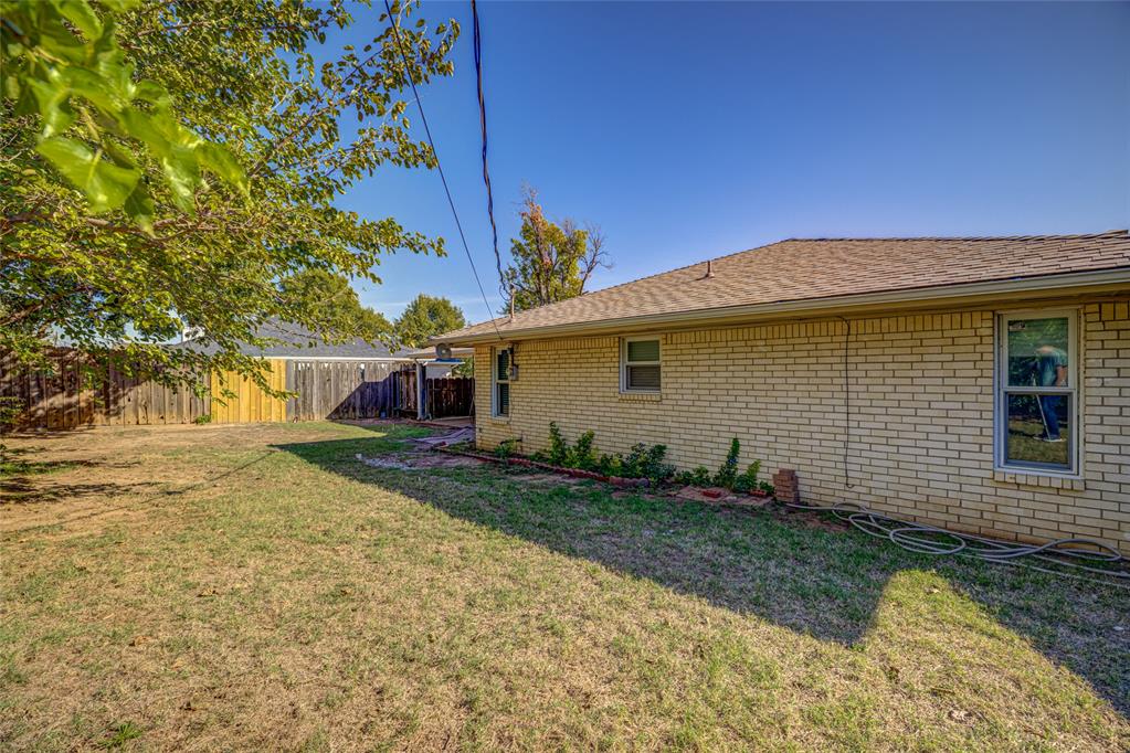 9901 Essex Avenue Property Photo 35