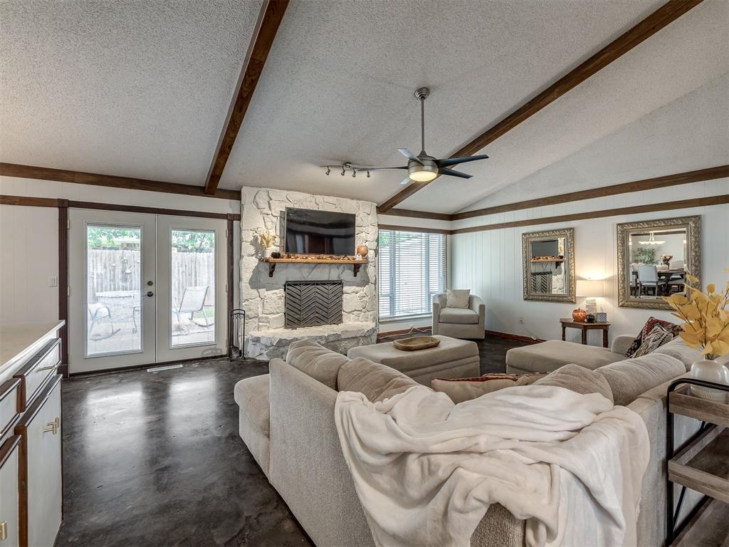 12016 Robinwood Place Property Photo 6