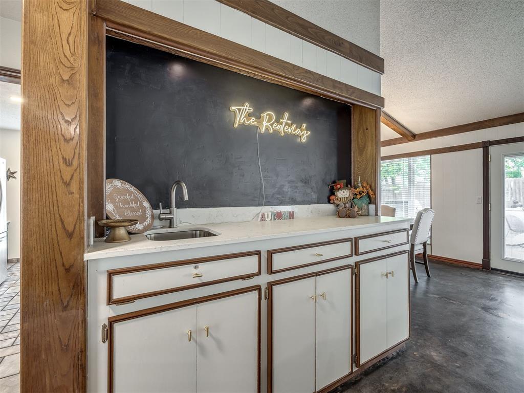12016 Robinwood Place Property Photo 10
